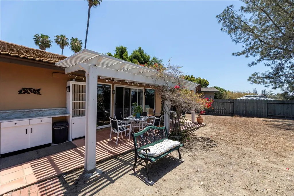 https://cdn.realtyfeed.com/cdn/127/306735230/a0d528711c2b87df3223a837f43a2b39.webp