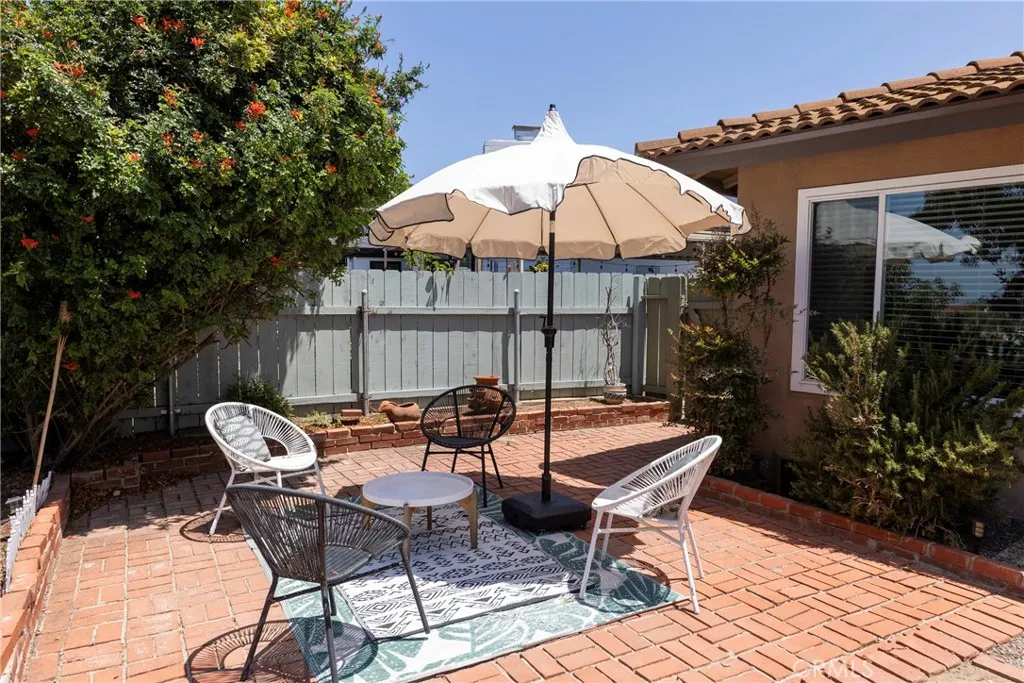 https://cdn.realtyfeed.com/cdn/127/306735230/b3e68baac37d8b99e248cec2c949fae5.webp