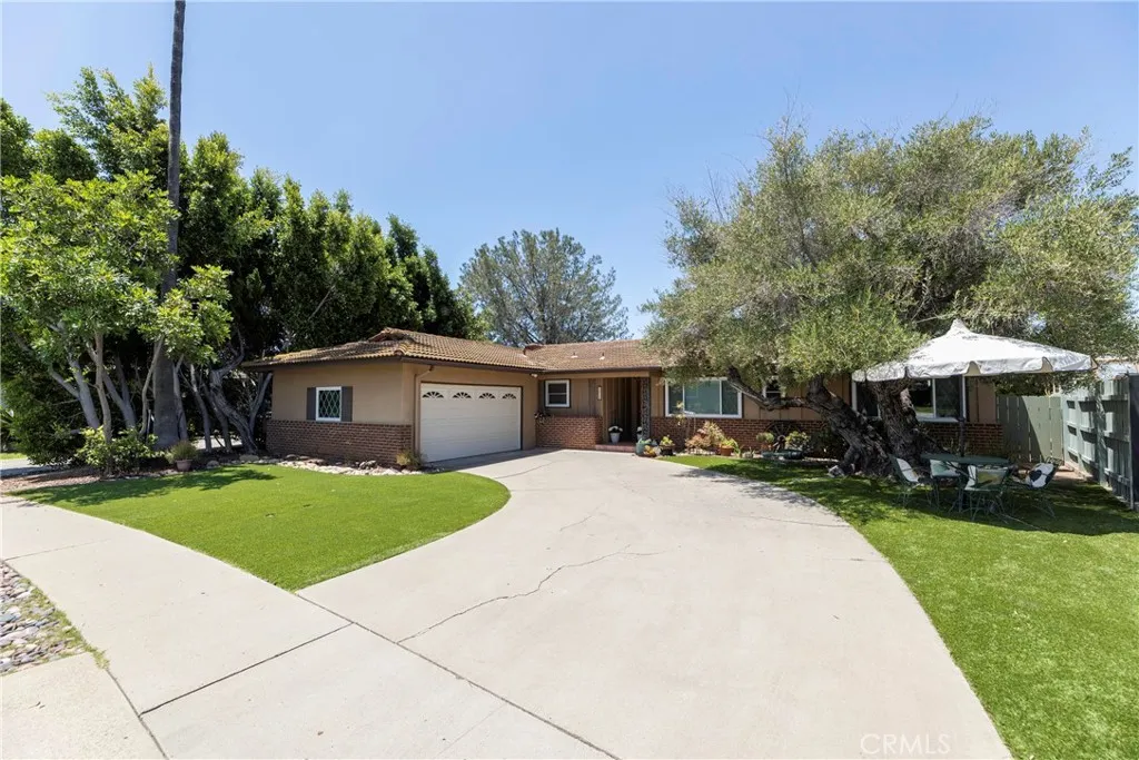 https://cdn.realtyfeed.com/cdn/127/306735230/c3a7258aa6de2960c472e0246b930ea8.webp