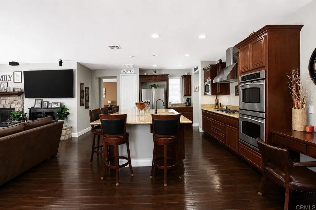 https://cdn.realtyfeed.com/cdn/127/306735272/0fd675d7e7450170e654e7c1fffbfec2.webp