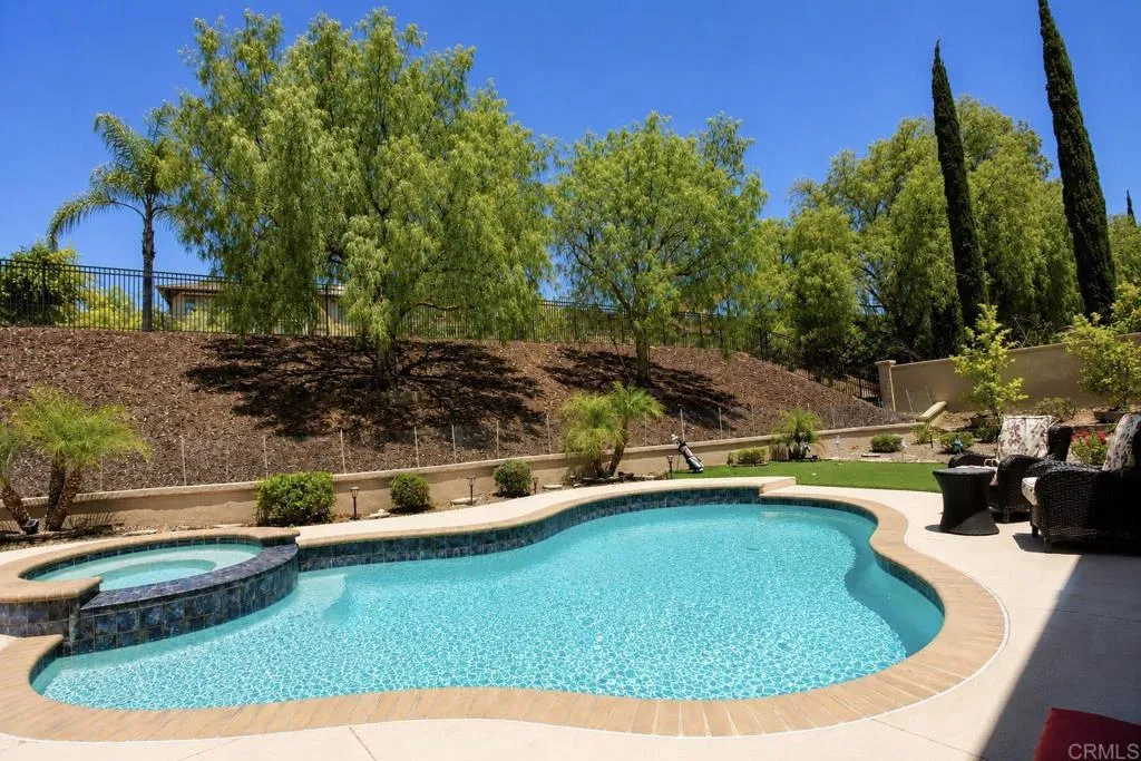 https://cdn.realtyfeed.com/cdn/127/306735272/3e1e2e9a8381d860b259101f76b6aeed.webp