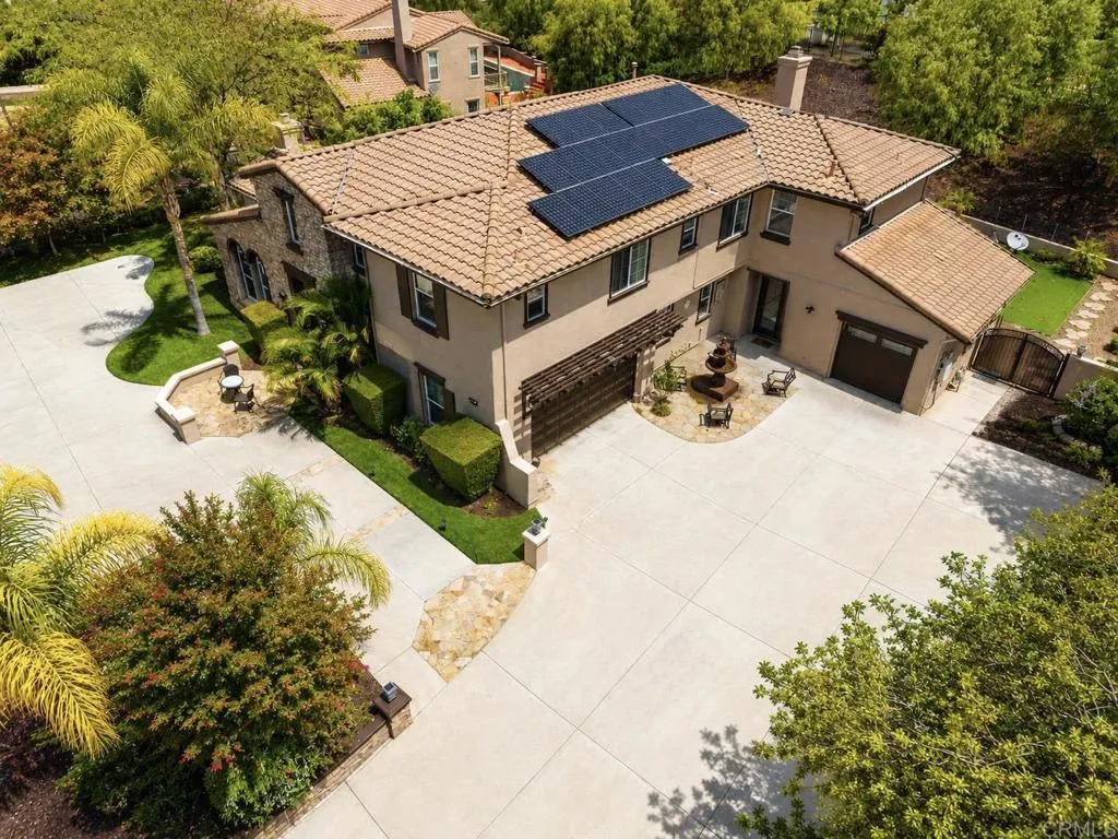 https://cdn.realtyfeed.com/cdn/127/306735272/458d2679ac49250694215dffd7af97e1.webp