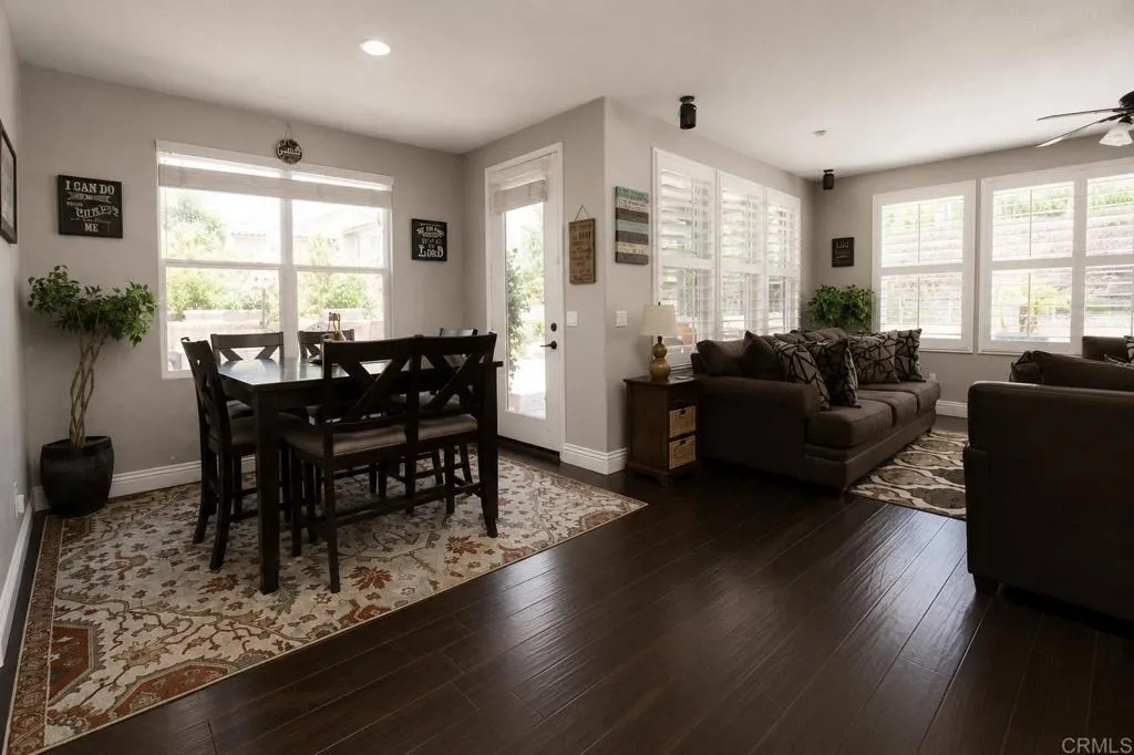 https://cdn.realtyfeed.com/cdn/127/306735272/52a036fac4ae9b2cbb3706e98c039e3e.webp