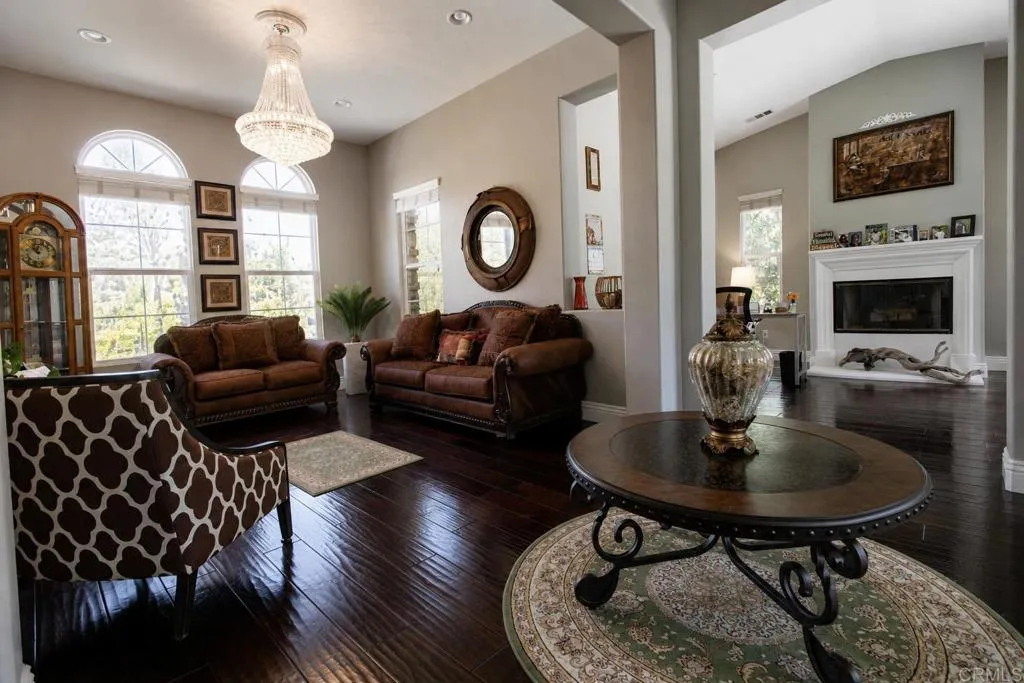 https://cdn.realtyfeed.com/cdn/127/306735272/5a45f2c1b2facdc0b3ae727cba639065.webp