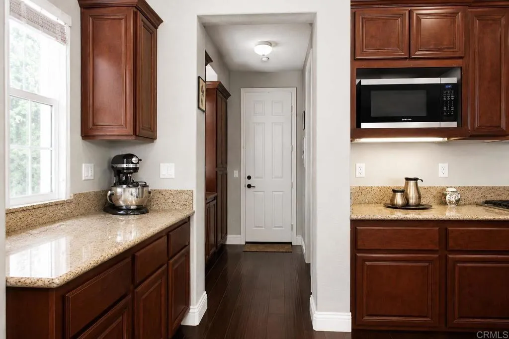 https://cdn.realtyfeed.com/cdn/127/306735272/a3391e006175a2e46e23b48d943230a7.webp