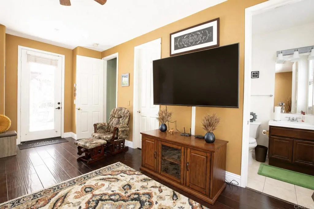 https://cdn.realtyfeed.com/cdn/127/306735272/a60e0649b9dfb992364edb7ecb1e6321.webp