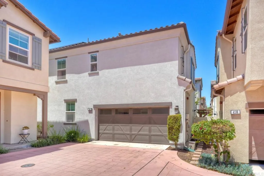 https://cdn.realtyfeed.com/cdn/127/306735275/000ddde962a9e3840b79a2b7330601ae.webp