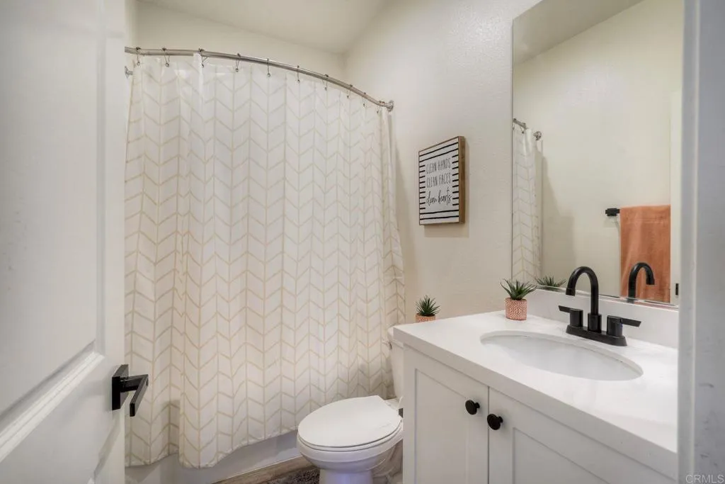 https://cdn.realtyfeed.com/cdn/127/306735275/3b7d5bdf26ce7266b009375e79abd8c2.webp