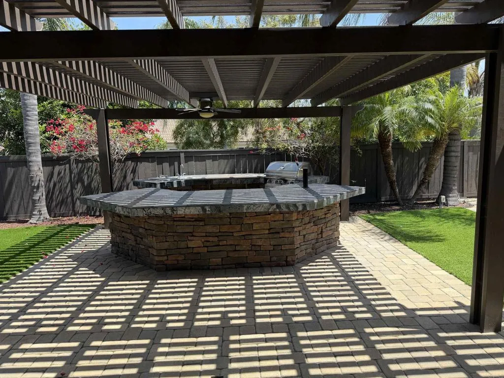 https://cdn.realtyfeed.com/cdn/127/306735319/3f9ab7db7a1db12762560f9f0d957e5c.webp