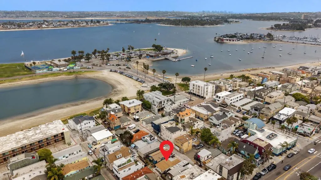 https://cdn.realtyfeed.com/cdn/127/306735323/22f45b680f9139c87111d192cef64051.webp