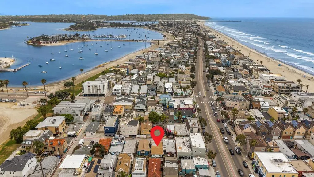 https://cdn.realtyfeed.com/cdn/127/306735323/23b97cd78bfdf37020f5c3bc72c83527.webp