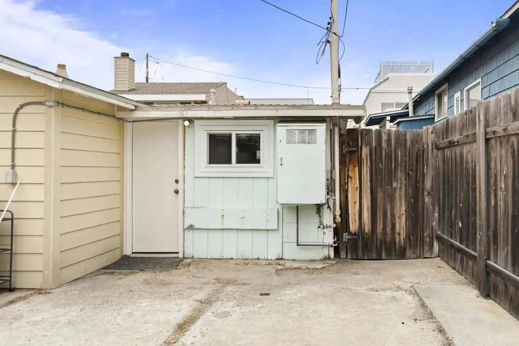 https://cdn.realtyfeed.com/cdn/127/306735323/5ba01a570dd6eae31575267e0fbd78c6.webp