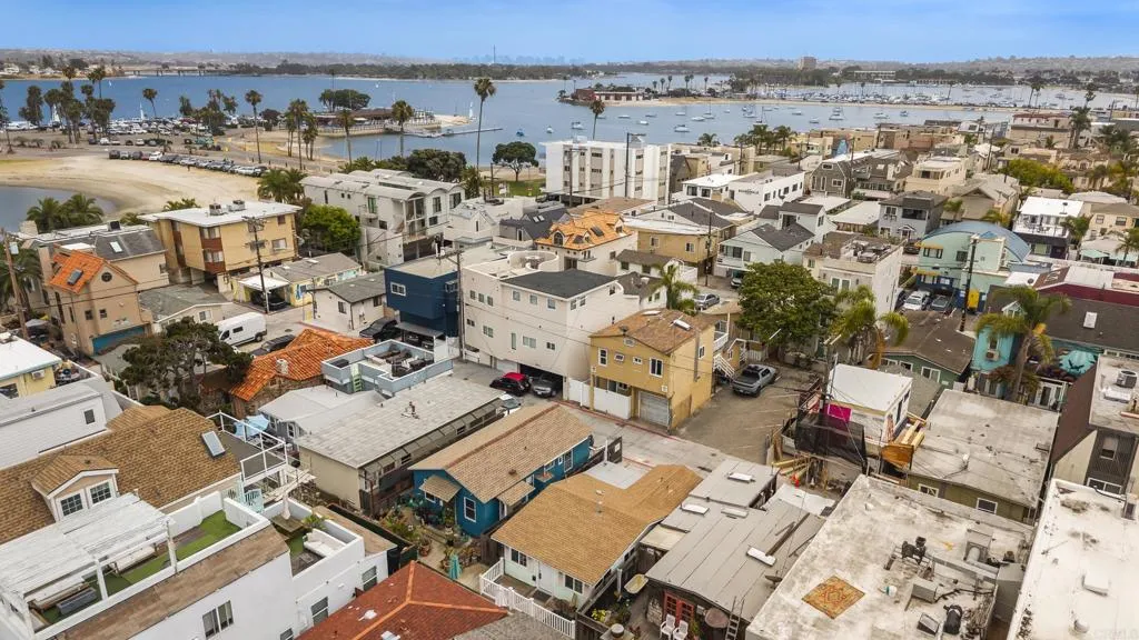 https://cdn.realtyfeed.com/cdn/127/306735323/a487e323ef73f504b7defa373c2a906f.webp