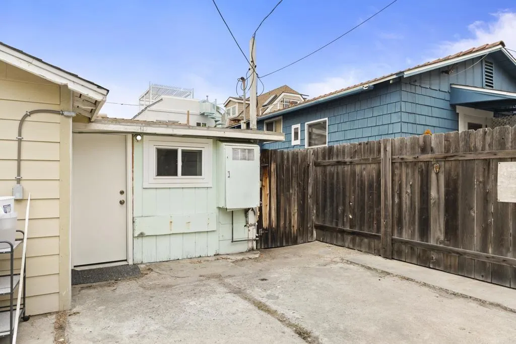 https://cdn.realtyfeed.com/cdn/127/306735323/c04ebc8ce41bcc75a5245ae98f974855.webp
