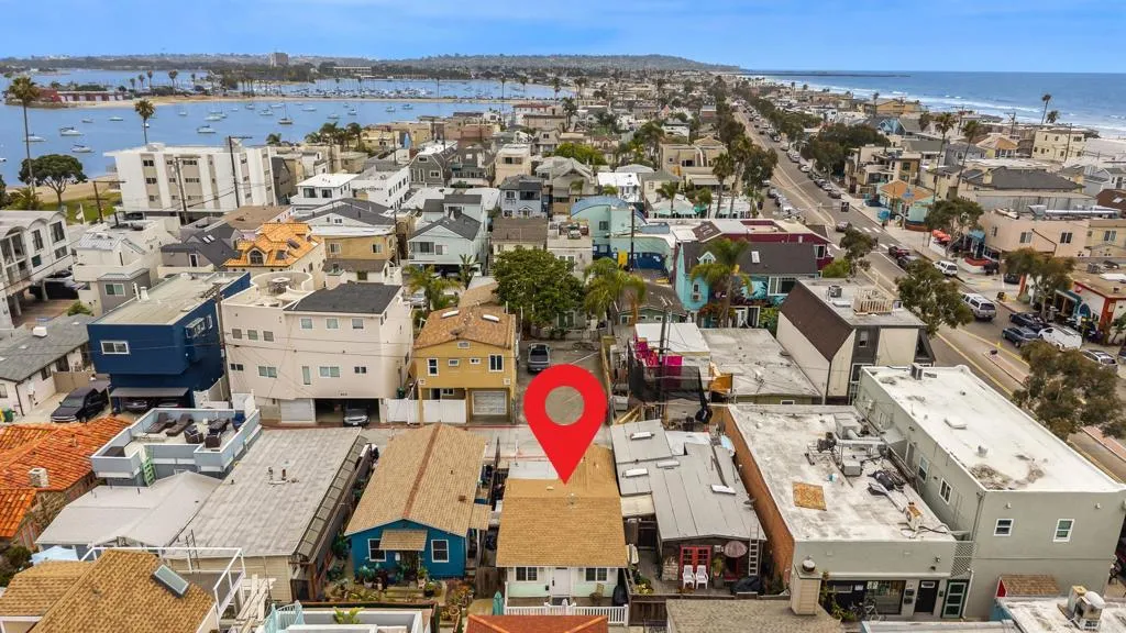 https://cdn.realtyfeed.com/cdn/127/306735323/c2a816492974bd607bb227b84ce2908c.webp