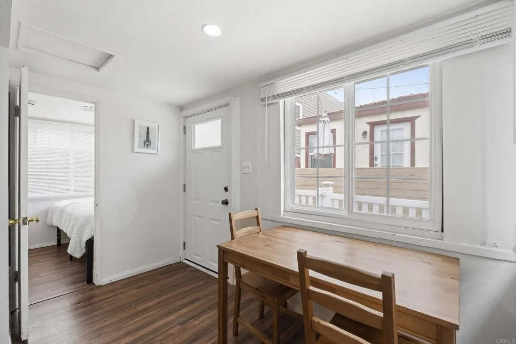 https://cdn.realtyfeed.com/cdn/127/306735323/fc5edd90f825fd909d409a3bb1436fed.webp