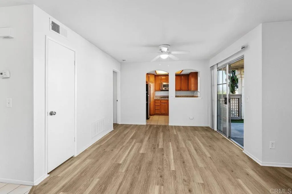 https://cdn.realtyfeed.com/cdn/127/306735333/046b46cc23fb6e720f6f983f51c79f4b.webp