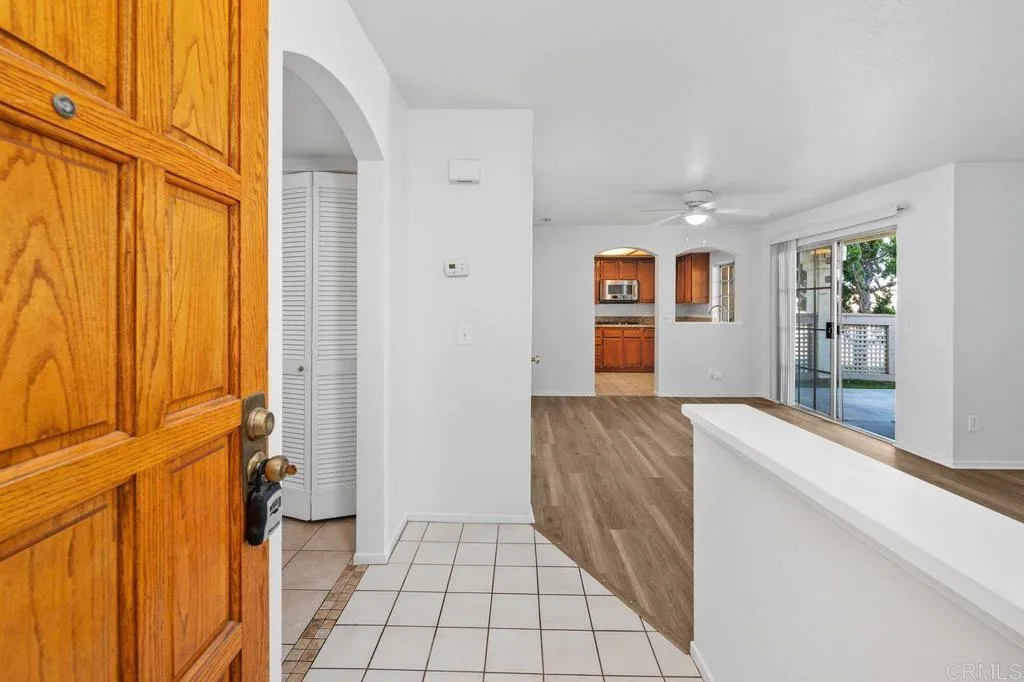 https://cdn.realtyfeed.com/cdn/127/306735333/205215cb6df4dc46a7ed64ac8fc5694f.webp