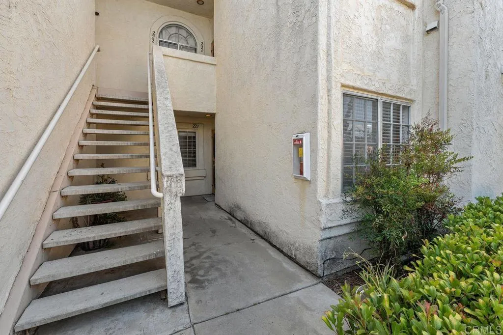 https://cdn.realtyfeed.com/cdn/127/306735333/40a73ac9075cdb996f40a8cf7f2b0e17.webp