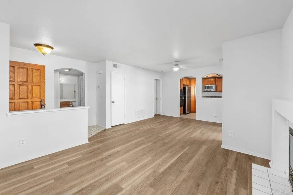 https://cdn.realtyfeed.com/cdn/127/306735333/4c1709385e3a3cfbce064905a216b924.webp
