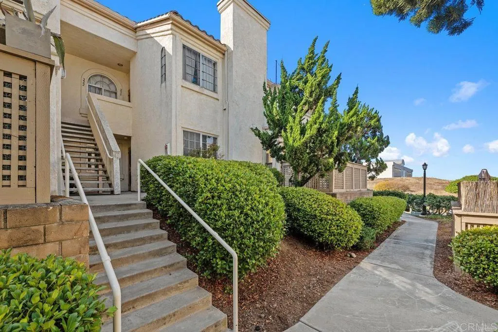 Vista, CA 92081