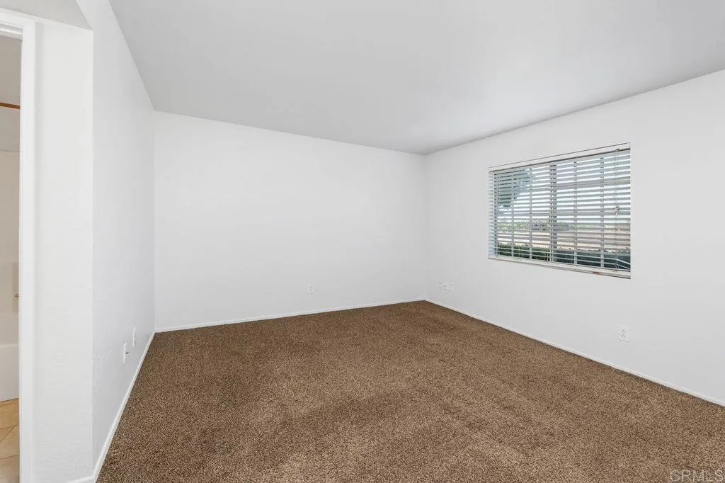 https://cdn.realtyfeed.com/cdn/127/306735333/6936a5ecef09f1ec8966bd400e7201e4.webp