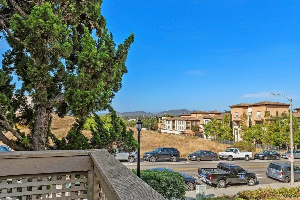 https://cdn.realtyfeed.com/cdn/127/306735333/e894a89c98a253954c6614604b477eff.webp