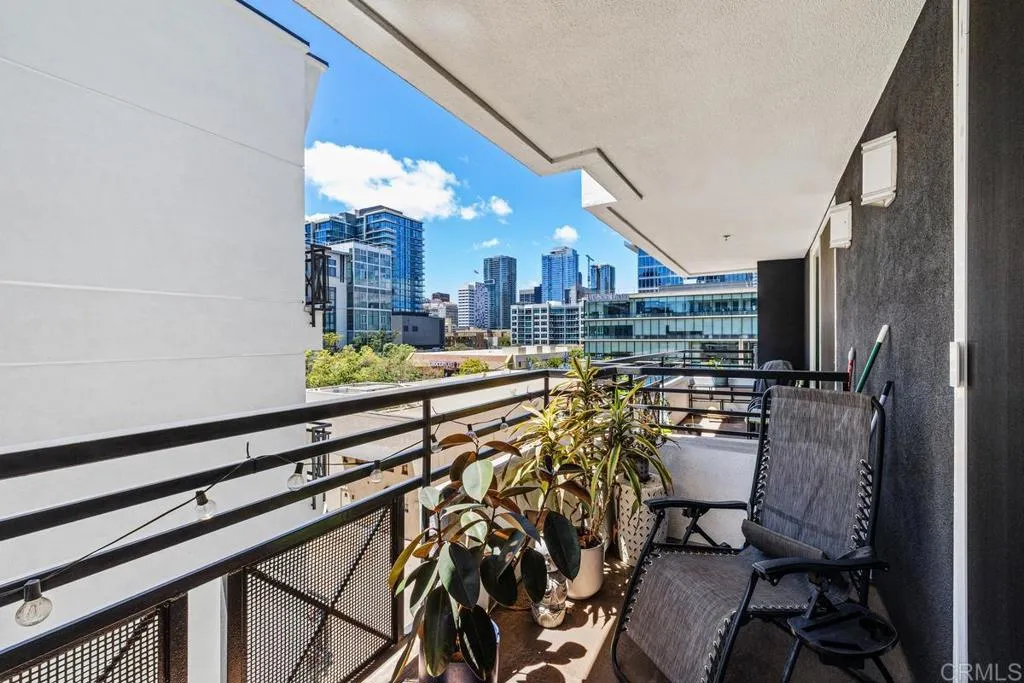 https://cdn.realtyfeed.com/cdn/127/306735340/1215115b9ddc283b0751a3c4e8341bf5.webp