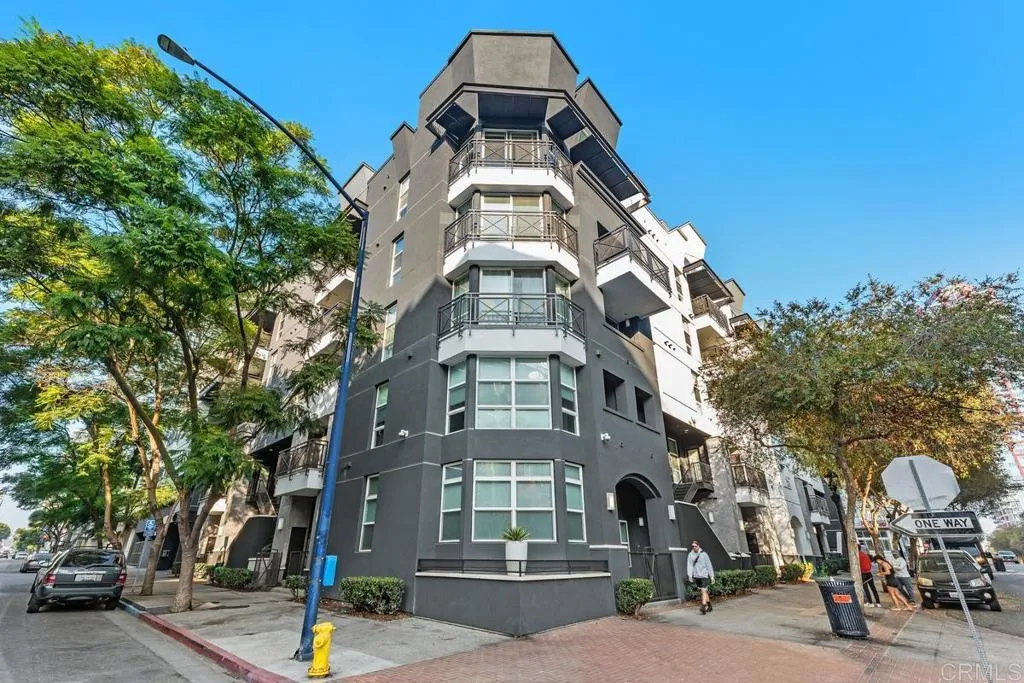https://cdn.realtyfeed.com/cdn/127/306735340/b7a1d7f2c244402b42c6077eaf46a48b.webp