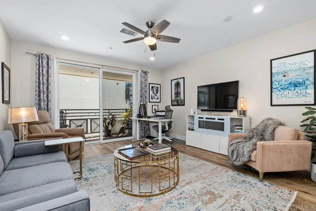 https://cdn.realtyfeed.com/cdn/127/306735340/c776d993e4aa7d85508c09b045e7b96a.webp