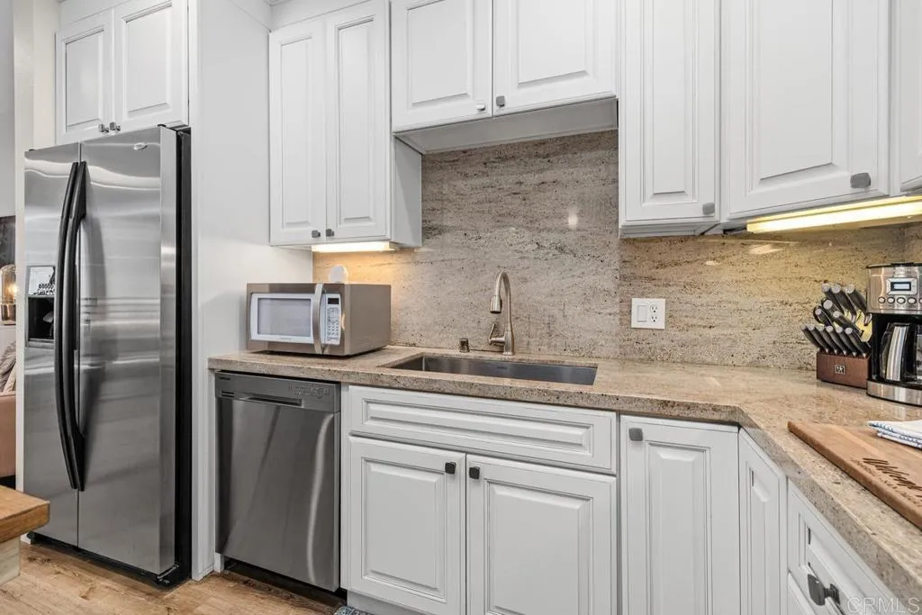 https://cdn.realtyfeed.com/cdn/127/306735340/d84880a15cbdbb5e51d676c8b196faf1.webp