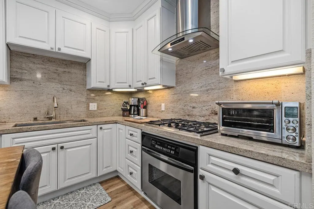 https://cdn.realtyfeed.com/cdn/127/306735340/d9f3bd1a68b472e86ddb8b10085054fe.webp