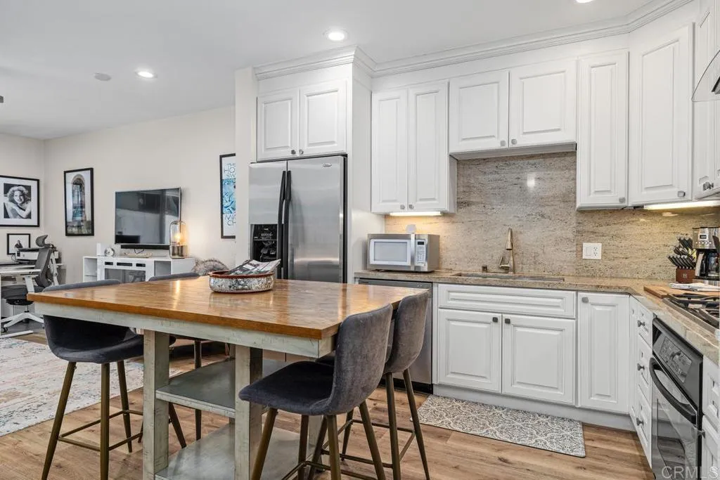 https://cdn.realtyfeed.com/cdn/127/306735340/f332389f5ba59b185b61c04de1fcca78.webp