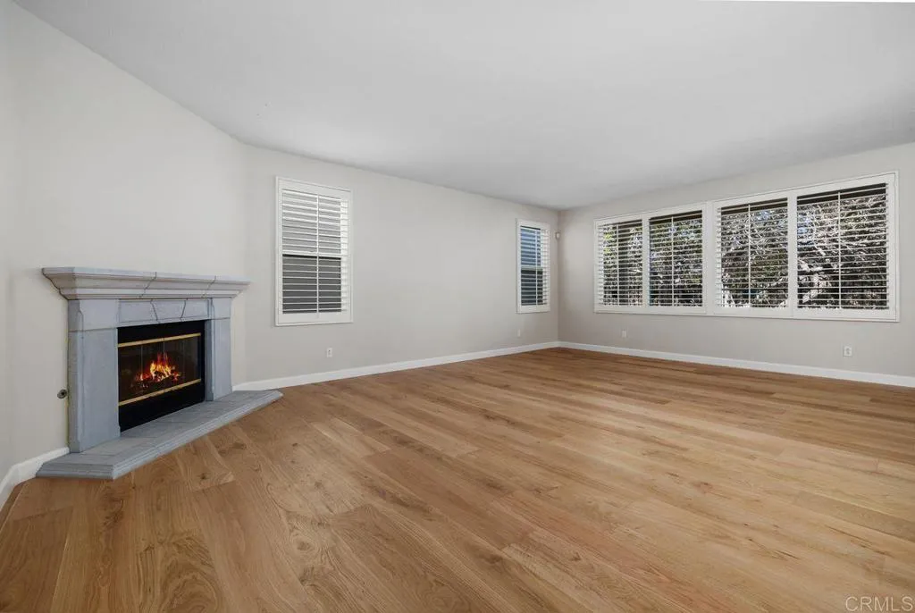 https://cdn.realtyfeed.com/cdn/127/306735343/3cbe56745902347c6fb4774e126f59da.webp