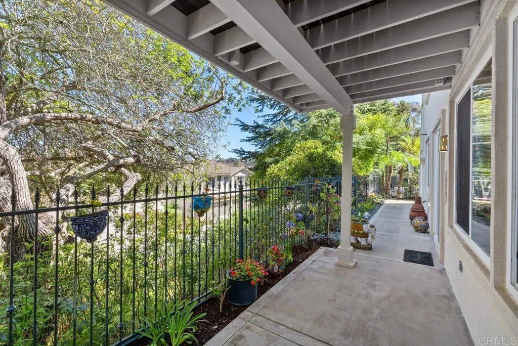 https://cdn.realtyfeed.com/cdn/127/306735343/666be348da4bfdc40c68179e96fa71d7.webp