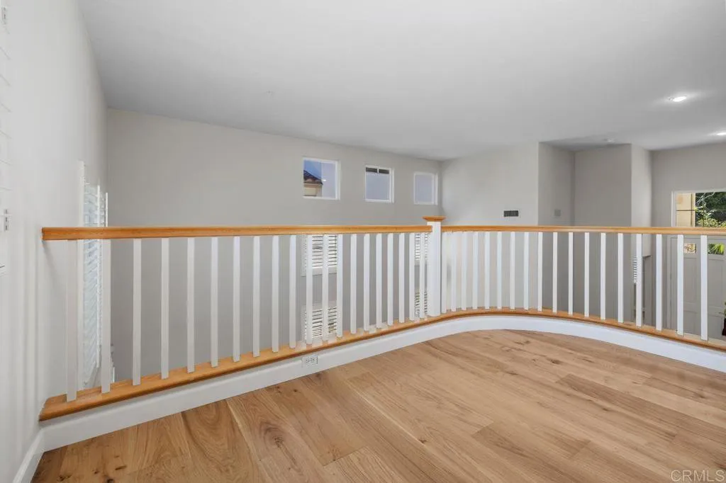 https://cdn.realtyfeed.com/cdn/127/306735343/acf3f84cf1272a5ffe6b018753619c8c.webp