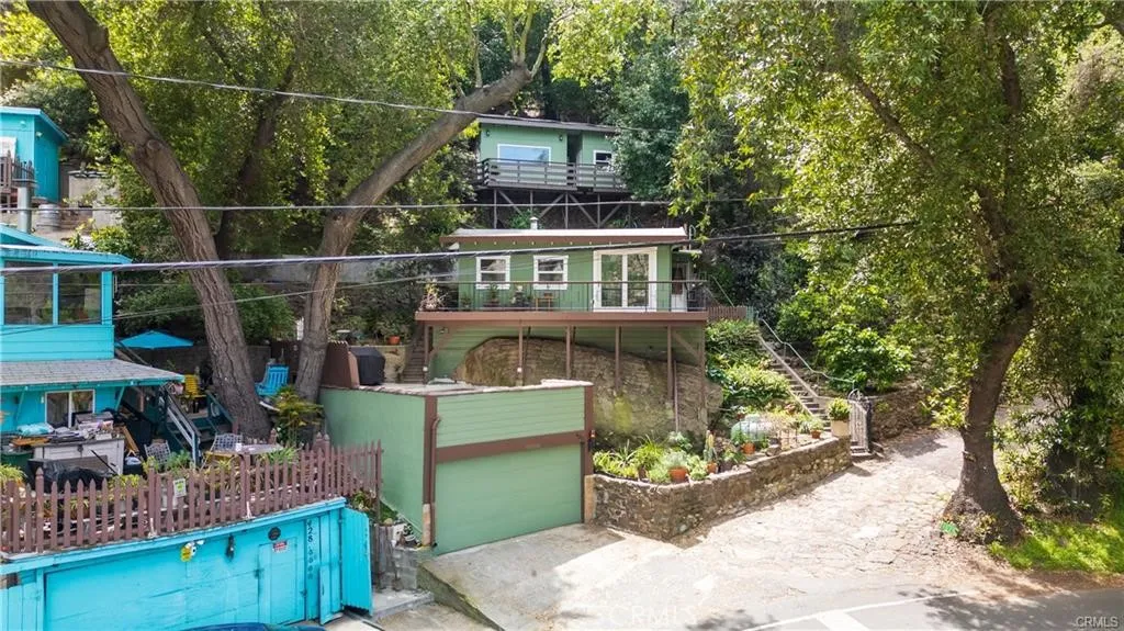 Topanga, CA 90290
