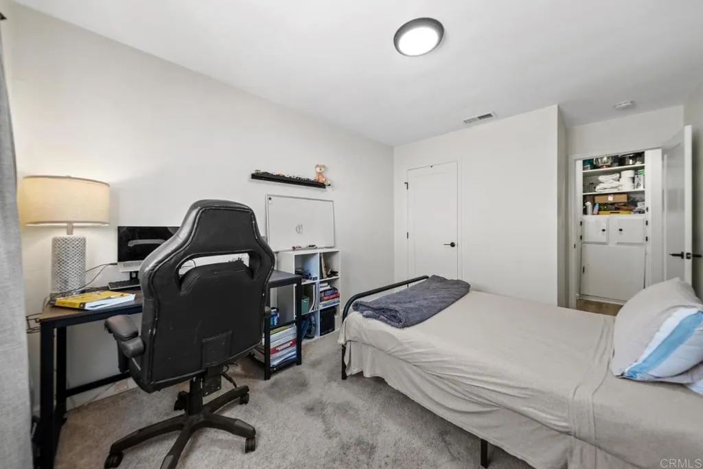 https://cdn.realtyfeed.com/cdn/127/306735410/db6e774516258c333b4c003e667f8195.webp
