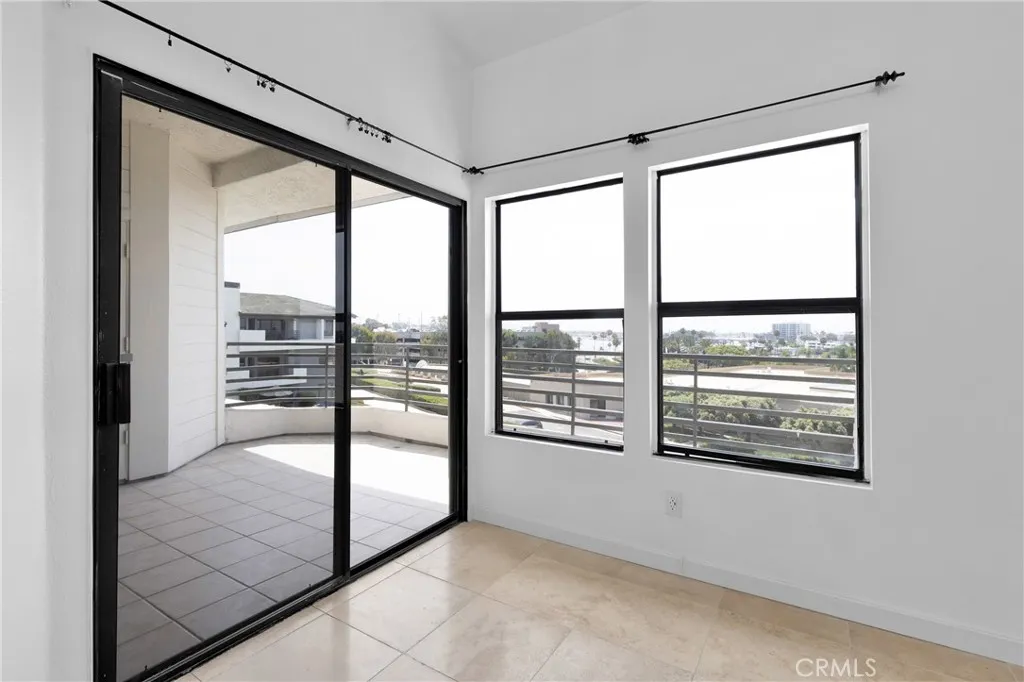 280 Cagney Lane Unit 312, Newport Beach, CA 92663 - Photo 3 of 19, Newport Beach, CA