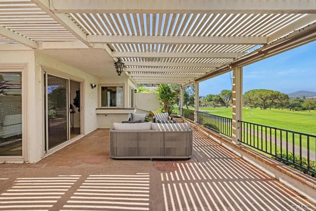 https://cdn.realtyfeed.com/cdn/127/306735459/c0cfacc320f231f4eba9f2e707936d8f.webp