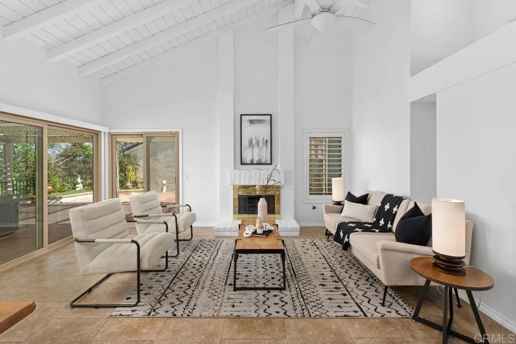 https://cdn.realtyfeed.com/cdn/127/306735459/de0dca15384a57abb4d6a506c2ed4fa2.webp