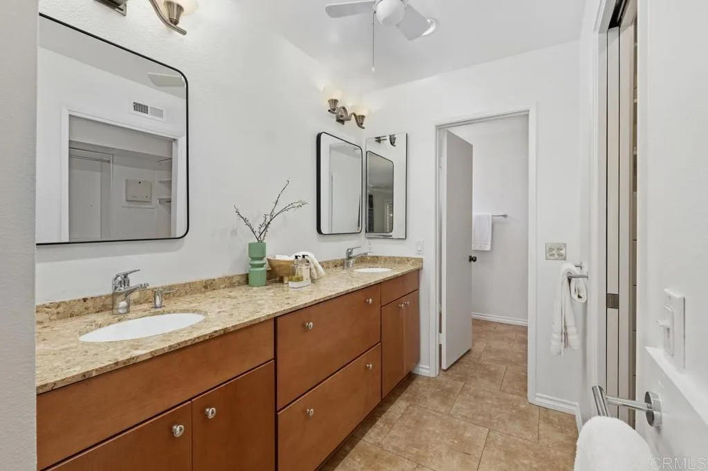 https://cdn.realtyfeed.com/cdn/127/306735459/e7e7bd00ca7ef64013cb556e29db906e.webp