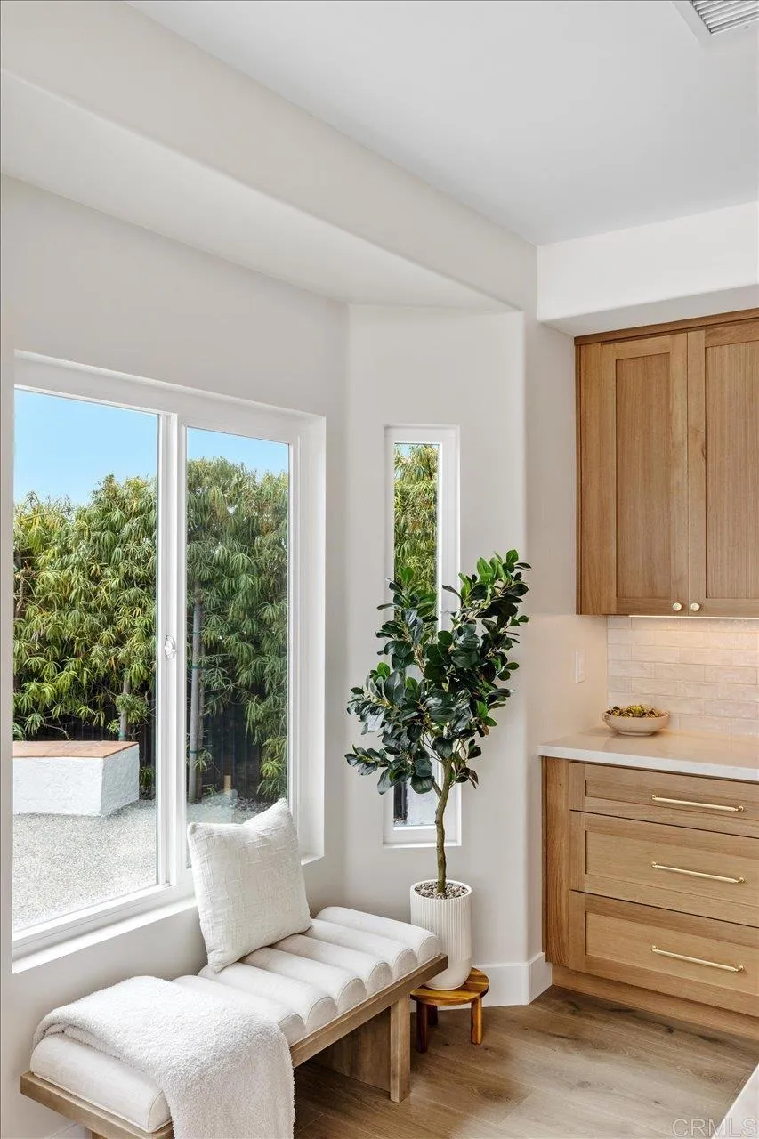 https://cdn.realtyfeed.com/cdn/127/306735523/1e9bf442e36a1c82b5168bdd177d98be.webp