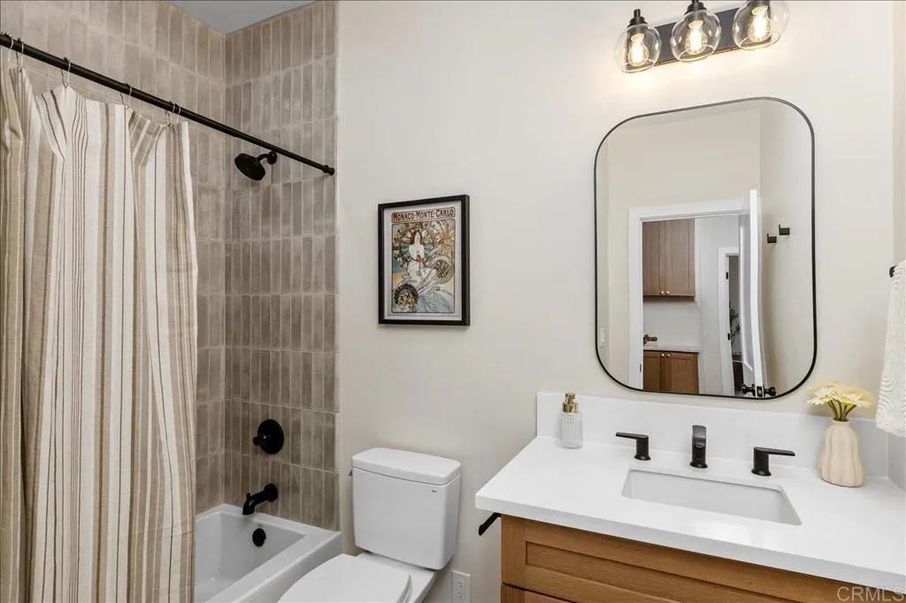 https://cdn.realtyfeed.com/cdn/127/306735523/2255751bdb4791eb41206773b879cc59.webp