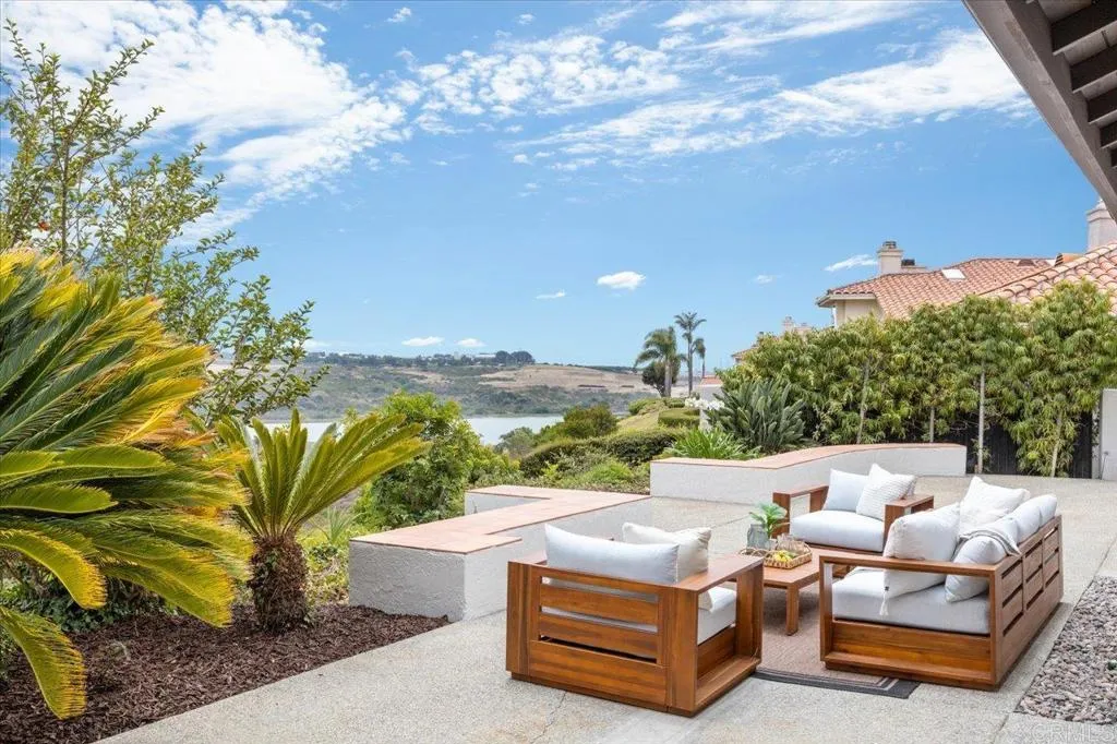 https://cdn.realtyfeed.com/cdn/127/306735523/2dbadffef443f35fdf63f7ce2dda131a.webp