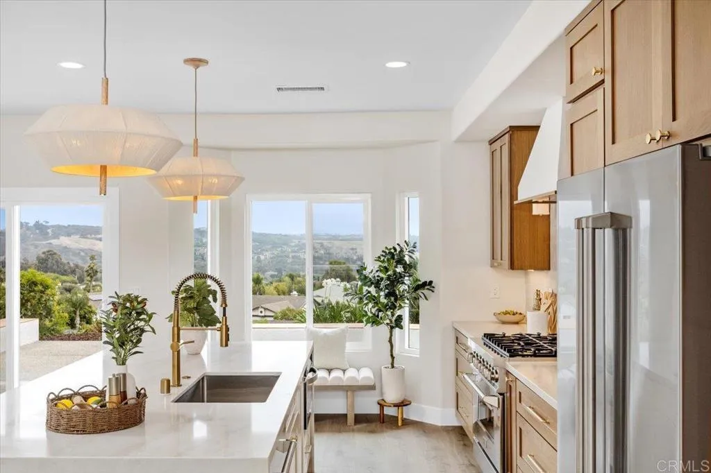 https://cdn.realtyfeed.com/cdn/127/306735523/44a03533e10cfb85980fc65a919ba71c.webp