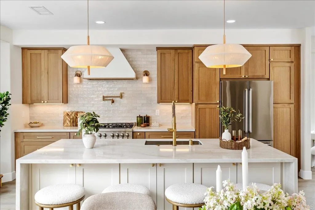 https://cdn.realtyfeed.com/cdn/127/306735523/fac4c0e6a9c457765702ed53b89dbc7c.webp