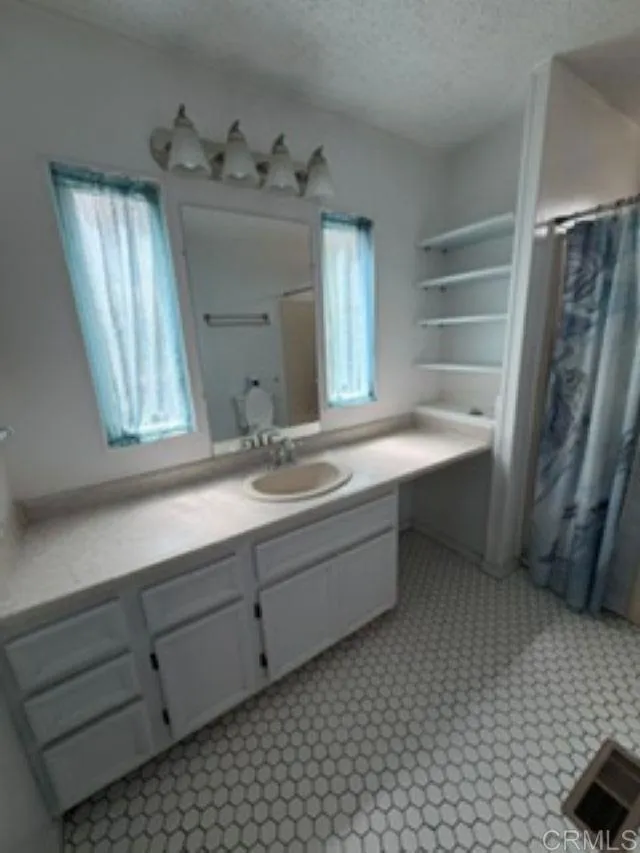 https://cdn.realtyfeed.com/cdn/127/306735559/b2ca0d19dcf180f753f394ba1ff6af25.webp