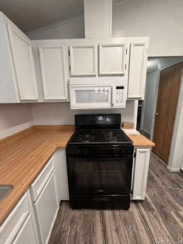 https://cdn.realtyfeed.com/cdn/127/306735559/b6eee5a68a2968ec8e83c0622760ff58.webp