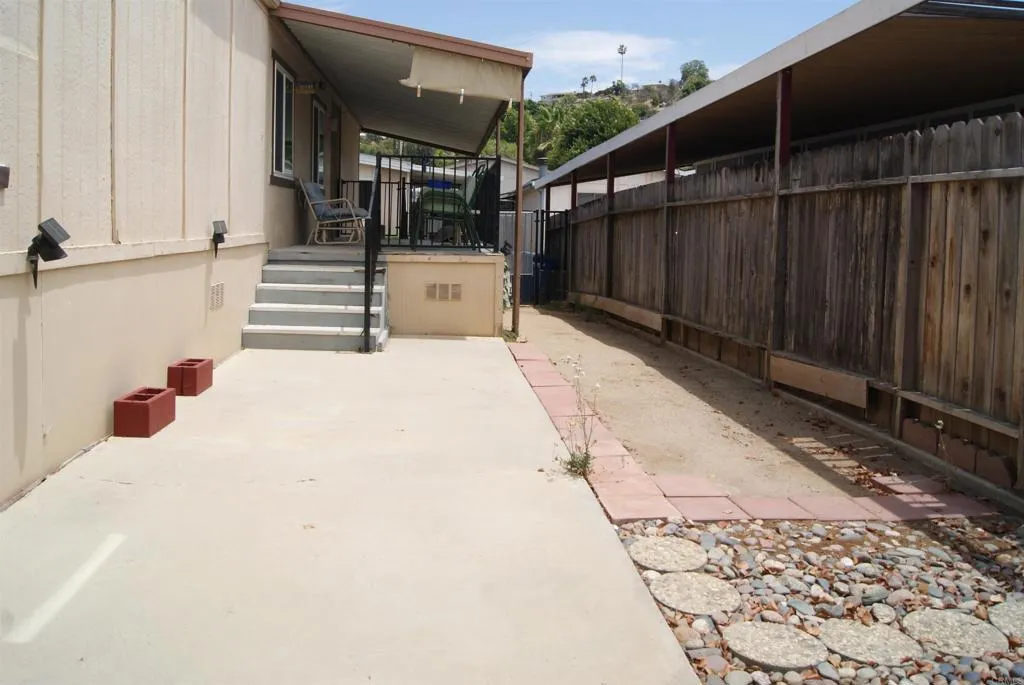 https://cdn.realtyfeed.com/cdn/127/306735559/bd6b28cc571da96fe163e040bd7779fb.webp